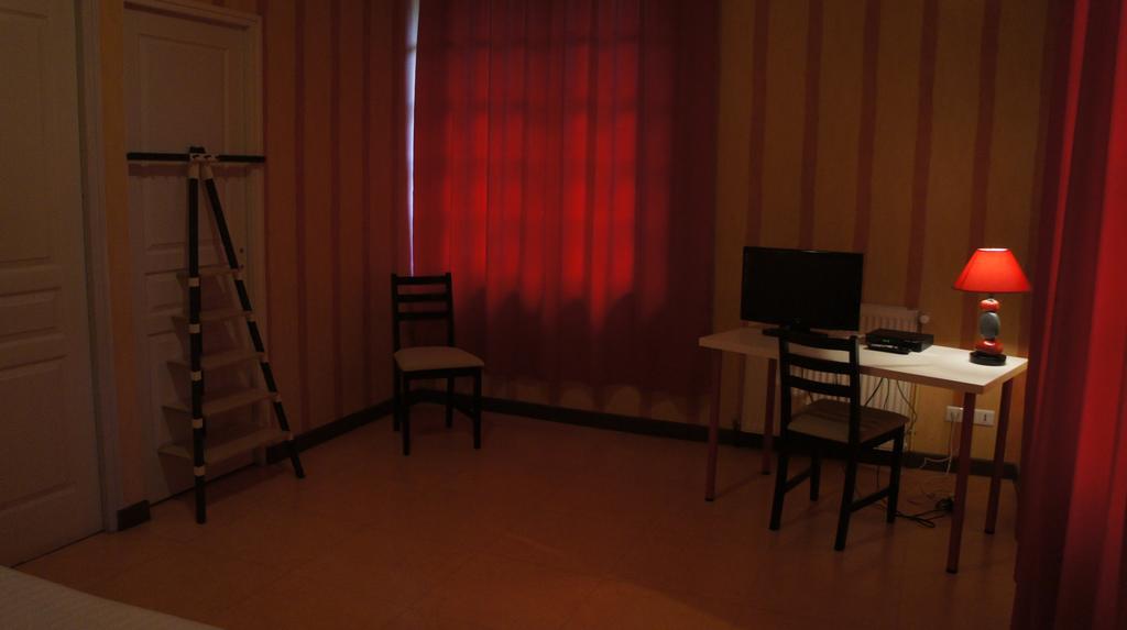 Hotel Le Natural Selongey Zimmer foto